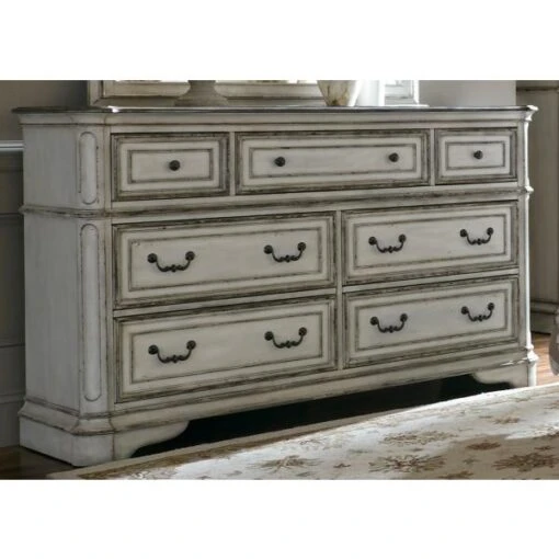 Magnolia Manor 7 Drawer Dresser - Image 2