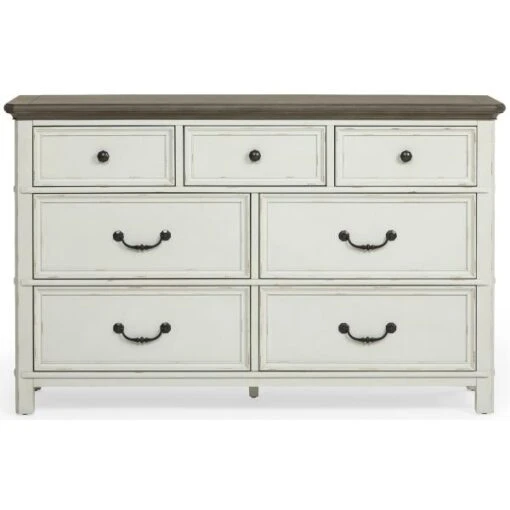 Bellevue Manor Dresser - Image 3