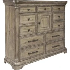 Garrison Cove Master Chest